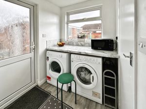 COLCHESTER ROAD- click for photo gallery